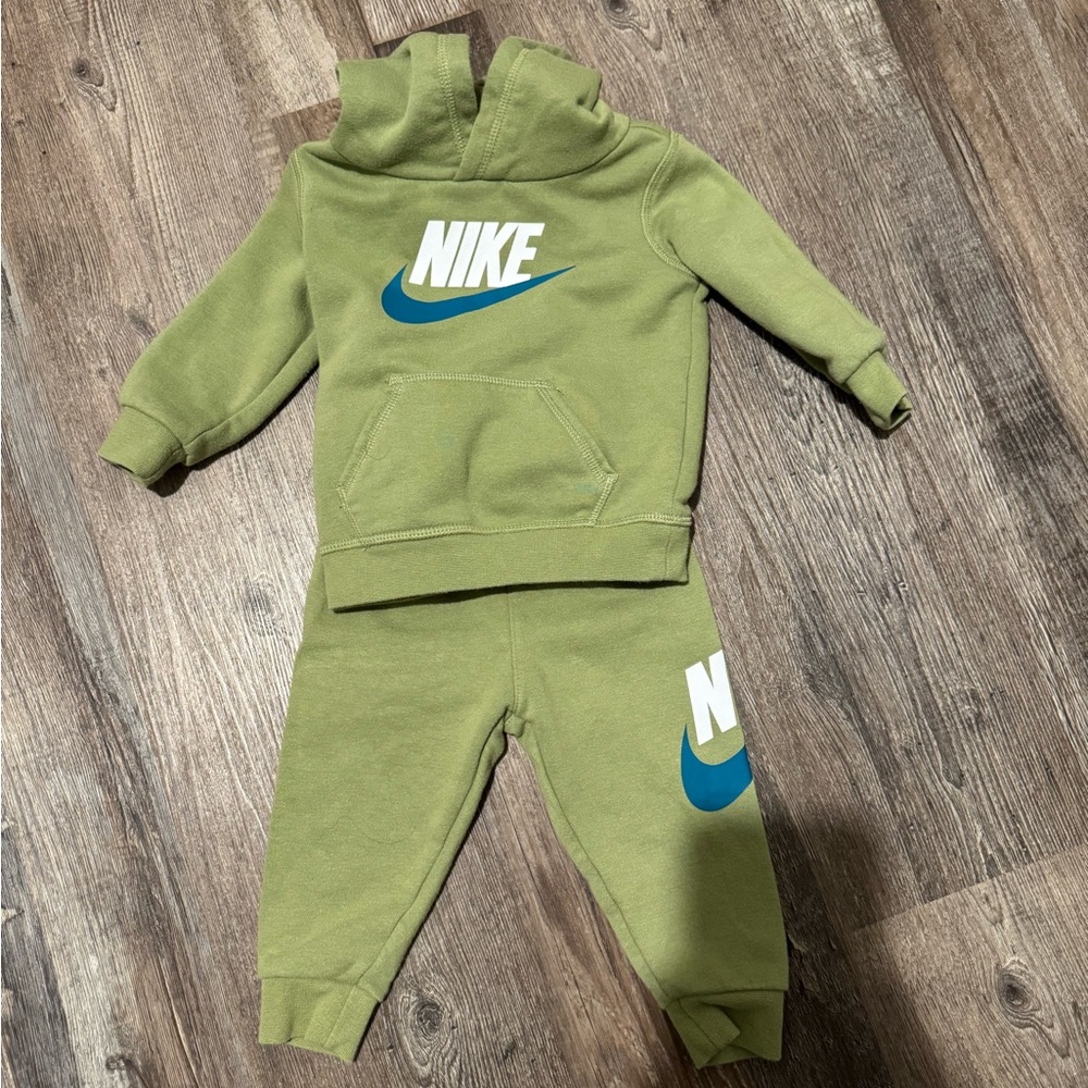 Nike Kids Green Tracksuit